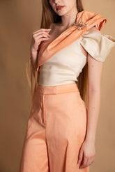 Top monospalla corto con dettaglio fiocco Dramè