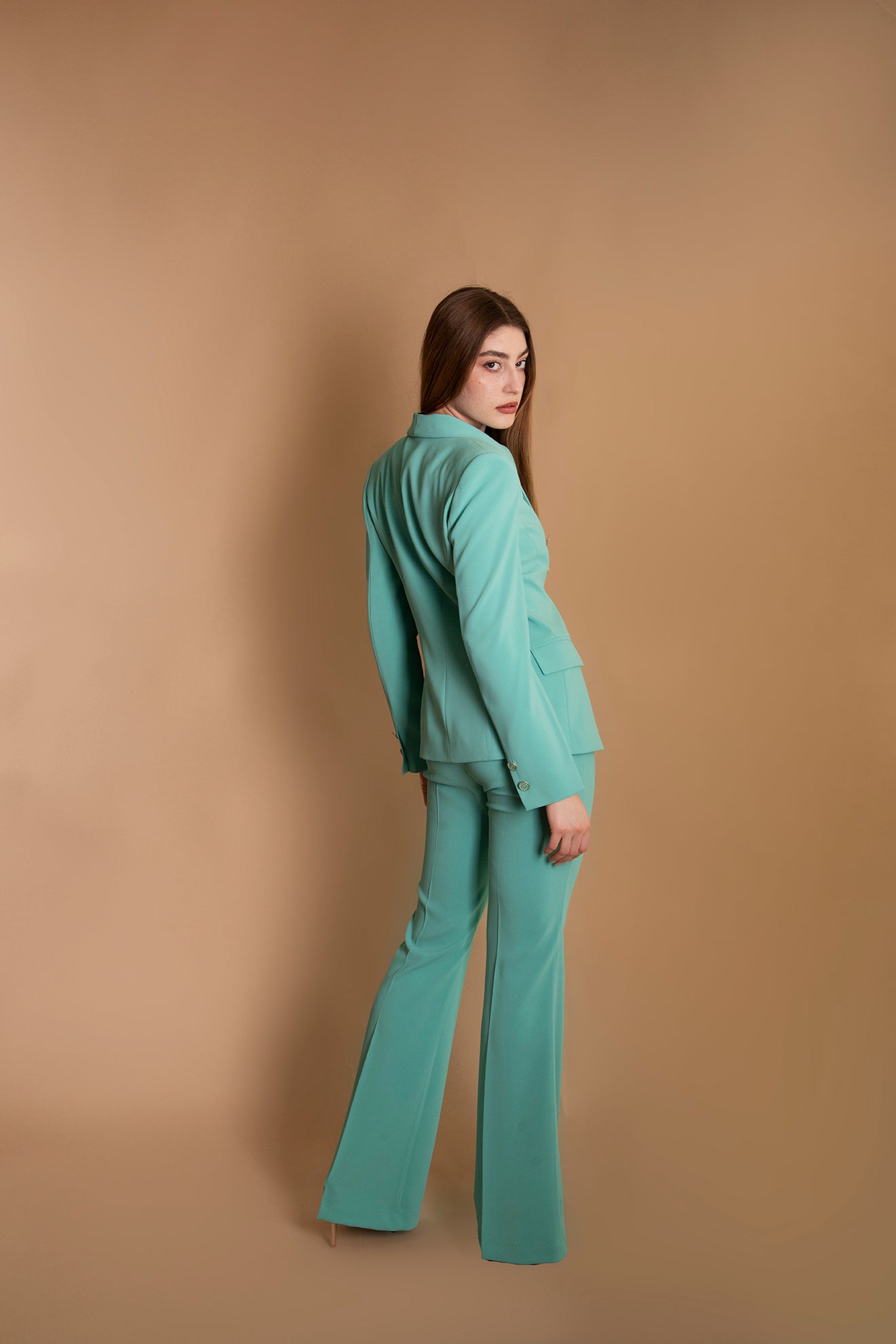 Tailleur con bottoni dorati DiveDivine