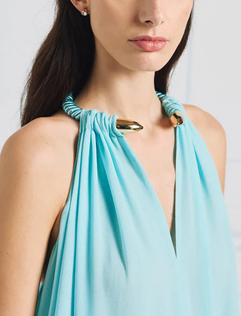 Maxi abito con collana oro Access