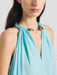 Maxi abito con collana oro Access